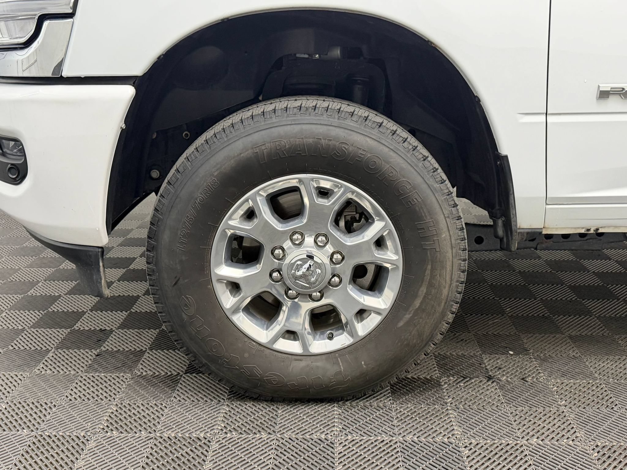 Used 2023 RAM 3500 Laramie AWD/4WD image 10