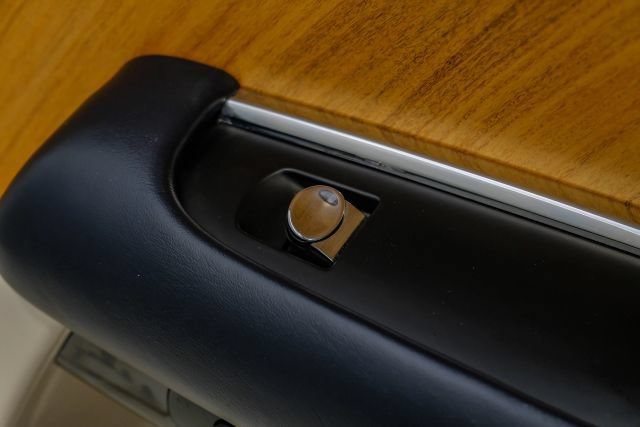 Used 2017 Rolls-Royce Wraith RWD image 64
