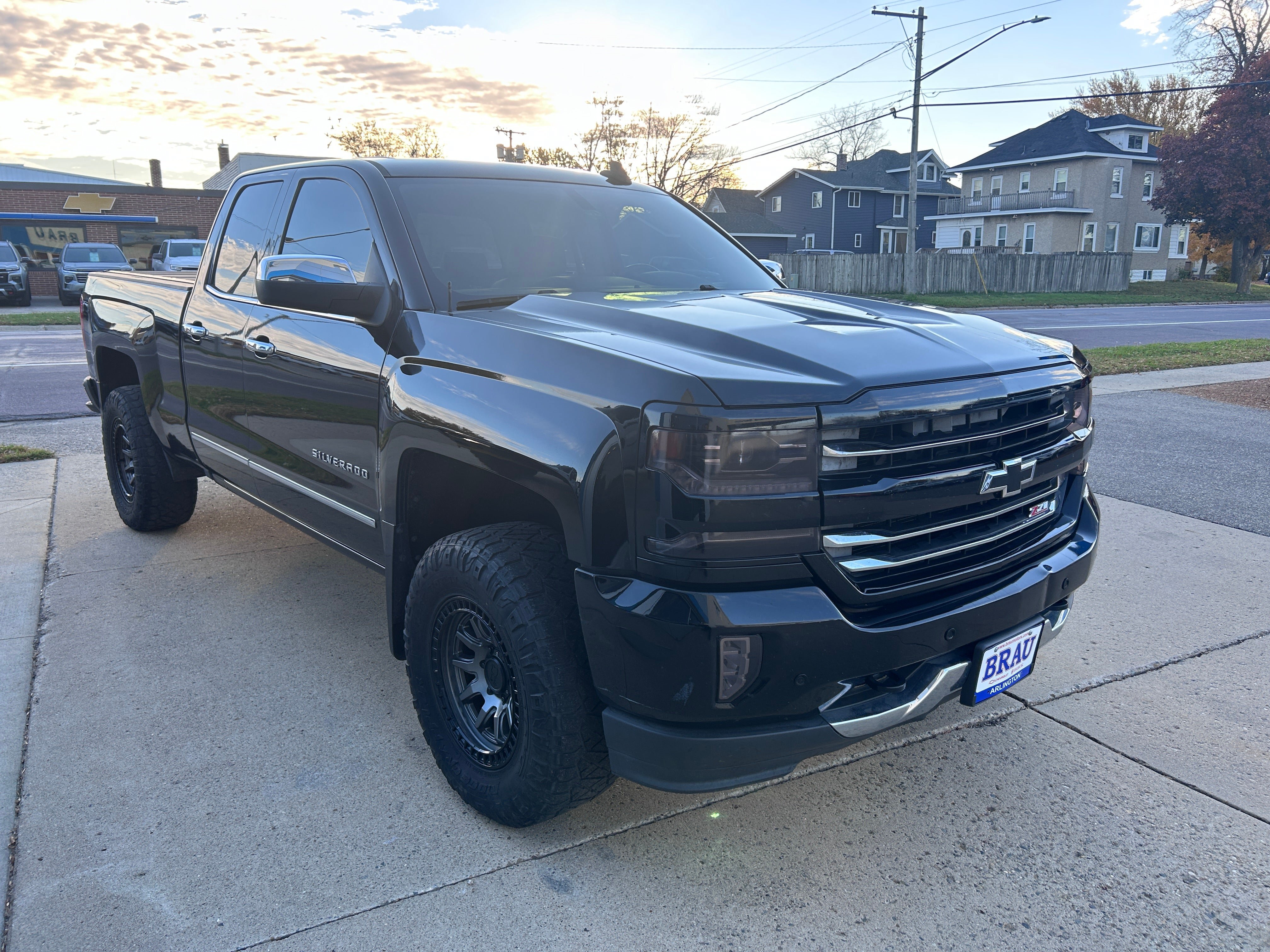Used 2016 Chevrolet Silverado 1500 LTZ Z71 w/ LTZ Plus Package AWD/4WD image 4