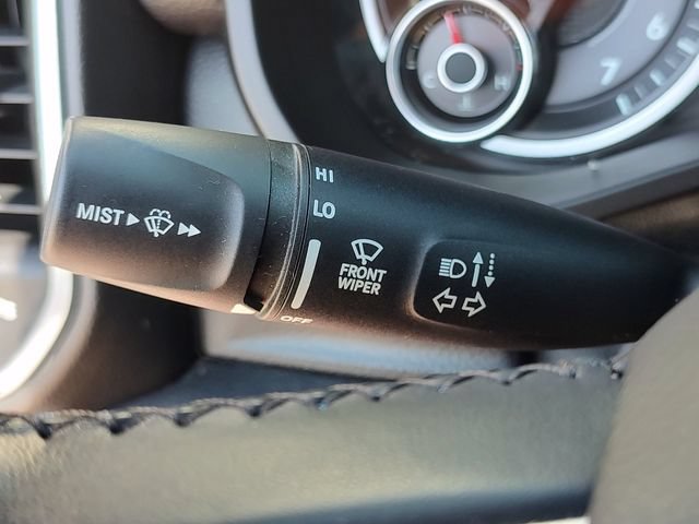 Used 2019 RAM 1500 Laramie AWD/4WD image 25