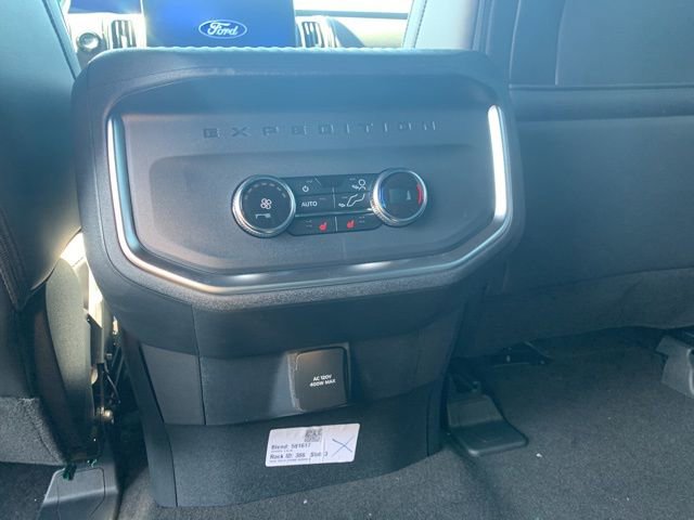New 2026 Ford Expedition Platinum w/ Stealth Appearance Package image 22