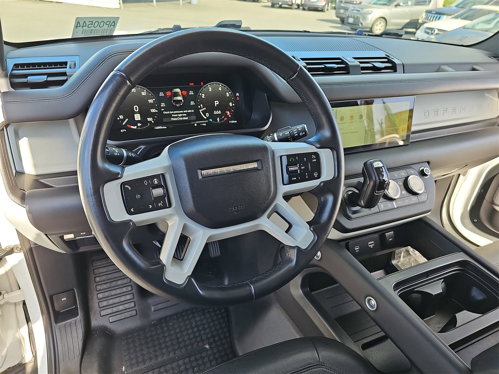 Used 2024 Land Rover Defender 90 S image 14