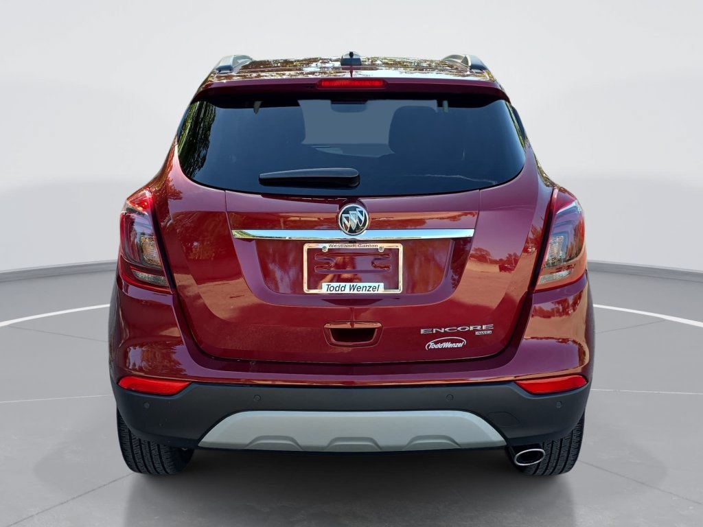 Used 2022 Buick Encore Preferred w/ Safety Package II AWD/4WD image 5
