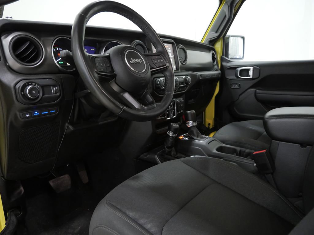 Used 2023 Jeep Wrangler Unlimited w/ Cold Weather Group AWD/4WD image 12