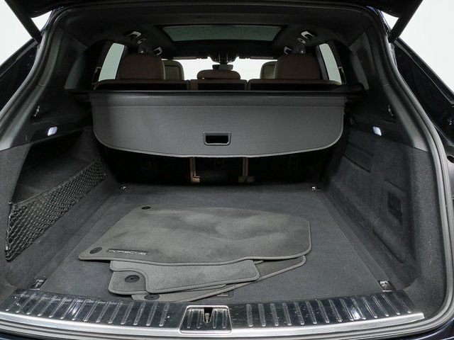Certified 2022 Porsche Cayenne S image 31