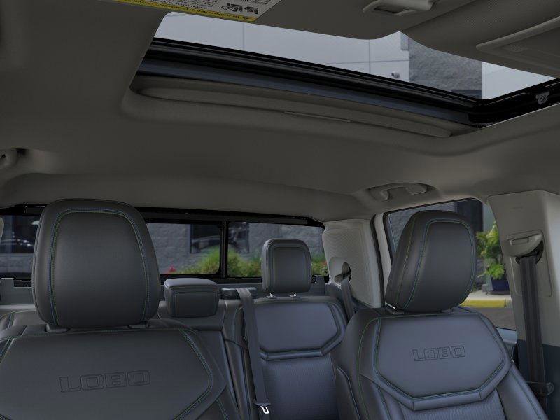 New 2025 Ford Maverick Lobo image 12