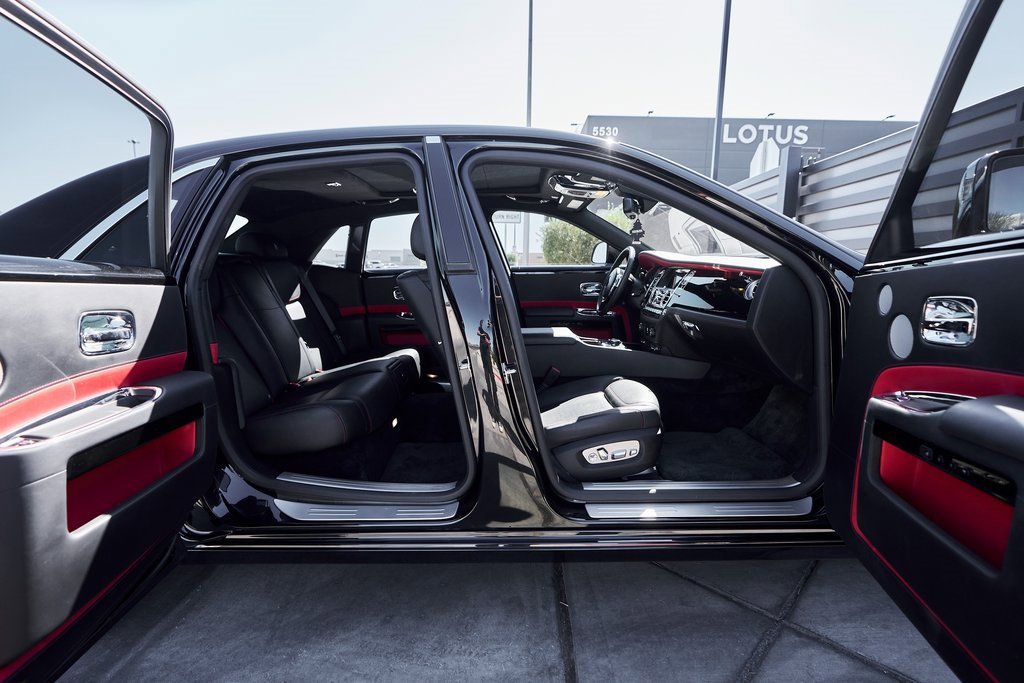 Used 2019 Rolls-Royce Ghost image 24