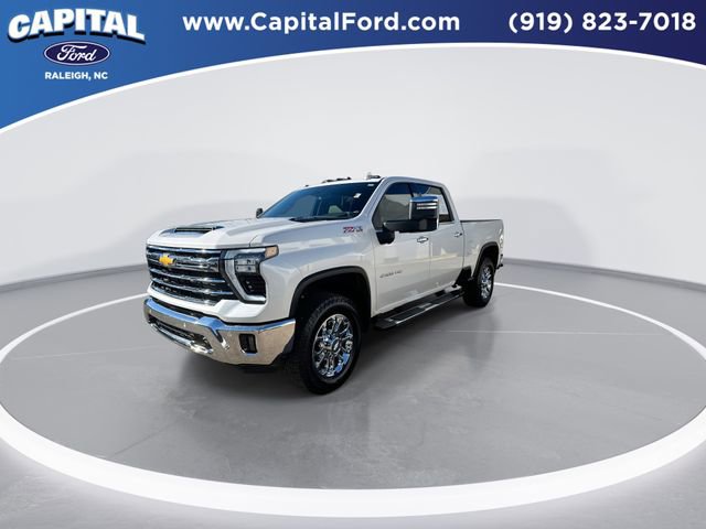 Used 2024 Chevrolet Silverado 2500 LTZ w/ LTZ Convenience Package image 4