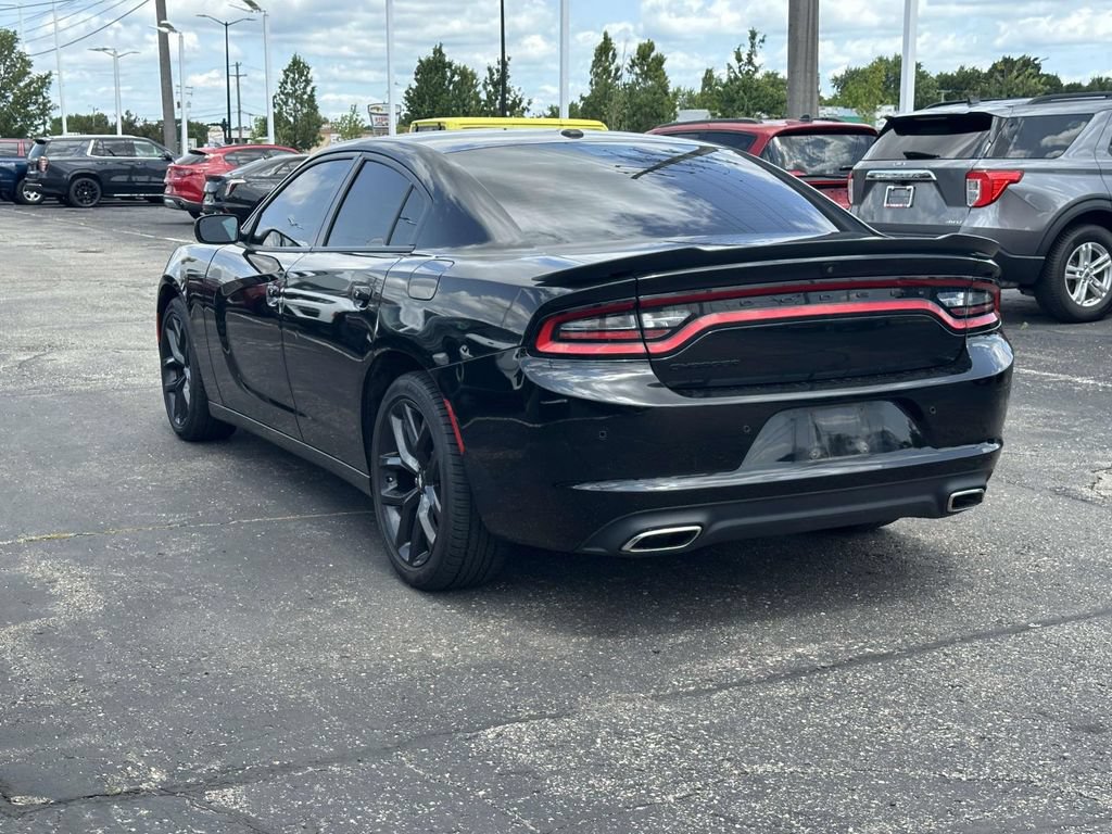 Used 2022 Dodge Charger SXT w/ Blacktop Package RWD image 6