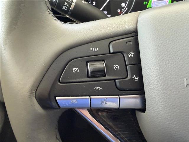 Used 2024 Cadillac XT6 Premium Luxury w/ Technology Package FWD image 18