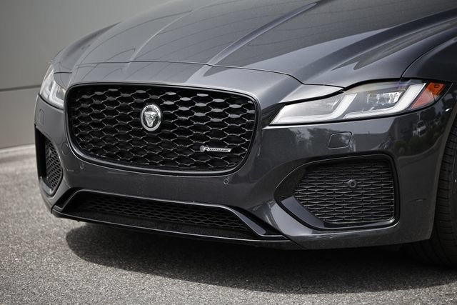 New 2024 Jaguar XF R-Dynamic SE AWD/4WD image 2