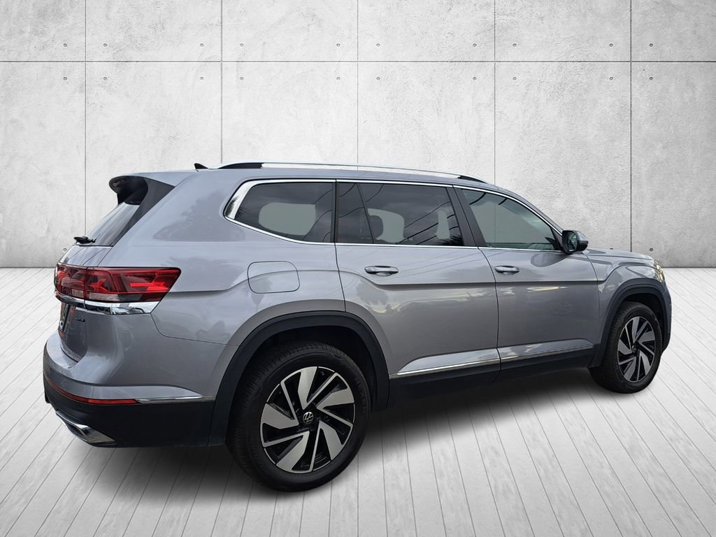 Used 2025 Volkswagen Atlas SEL image 5