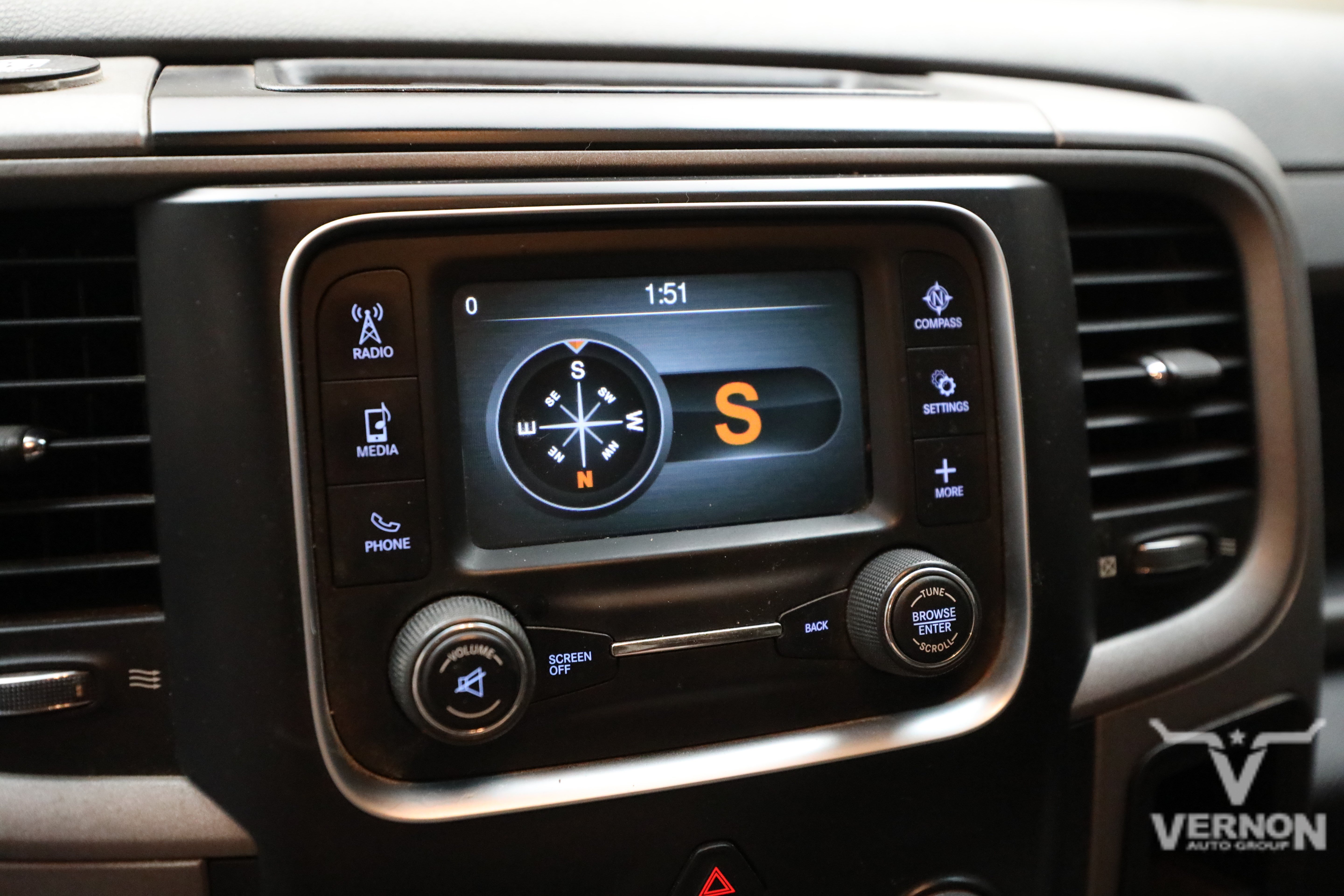 Used 2016 RAM 1500 ST AWD/4WD image 25