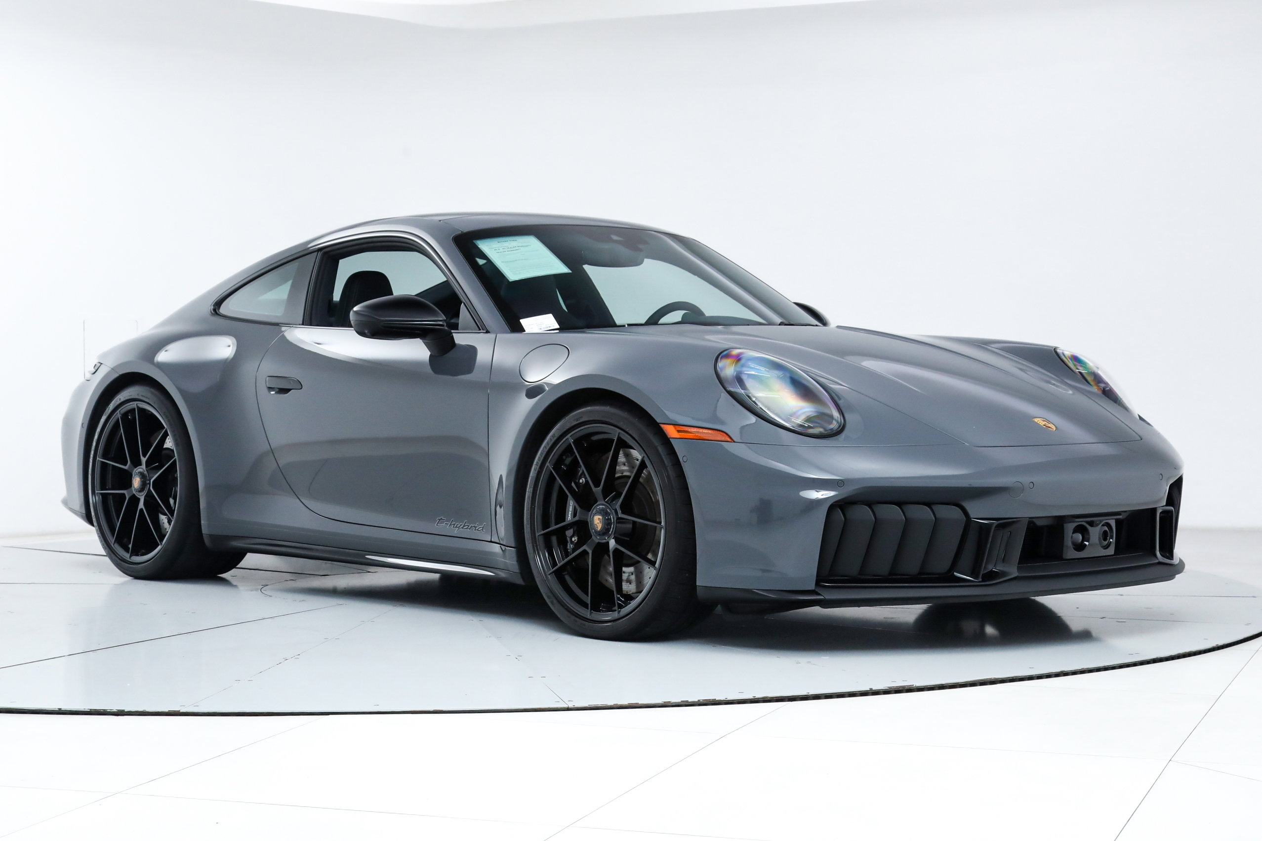 Used 2025 Porsche 911 Carrera GTS image 7
