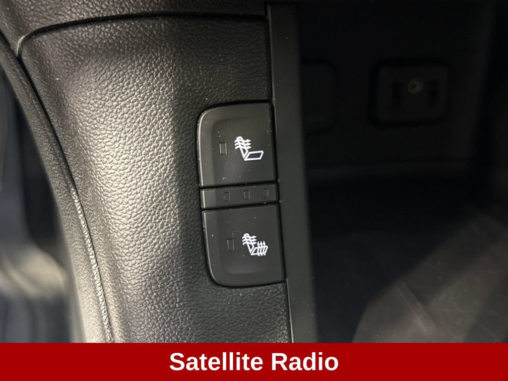 Used 2017 GMC Acadia SLE w/ Driver Alert Package I AWD/4WD image 17