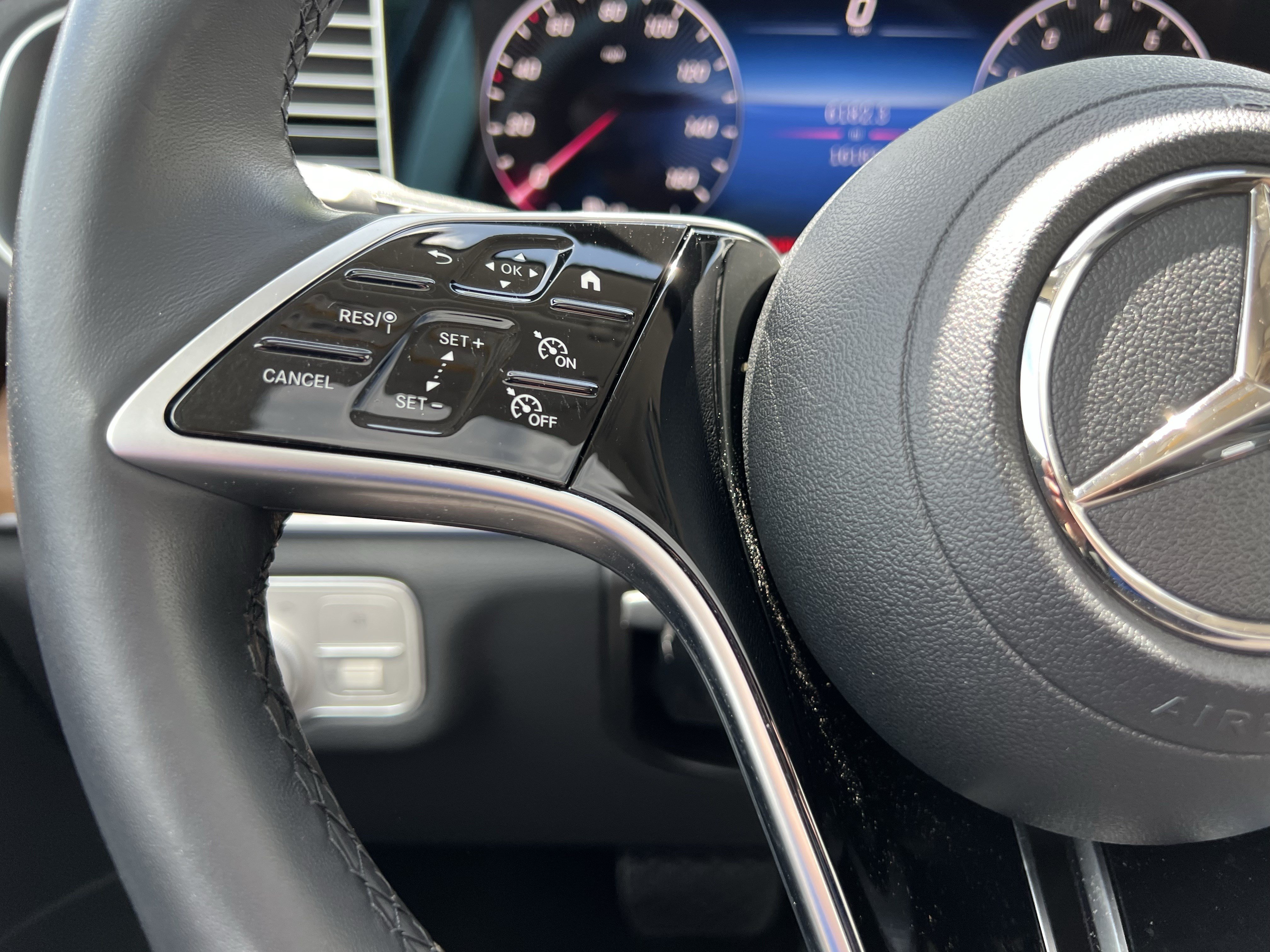 Certified 2025 Mercedes-Benz GLE 350 4MATIC image 19
