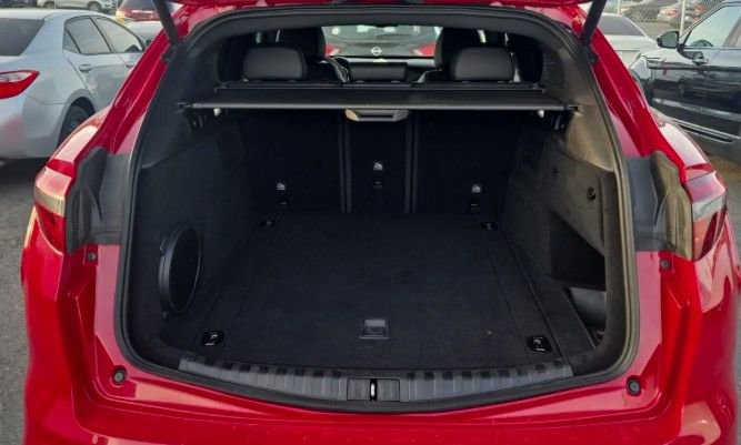 Used 2023 Alfa Romeo Stelvio Quadrifoglio image 7