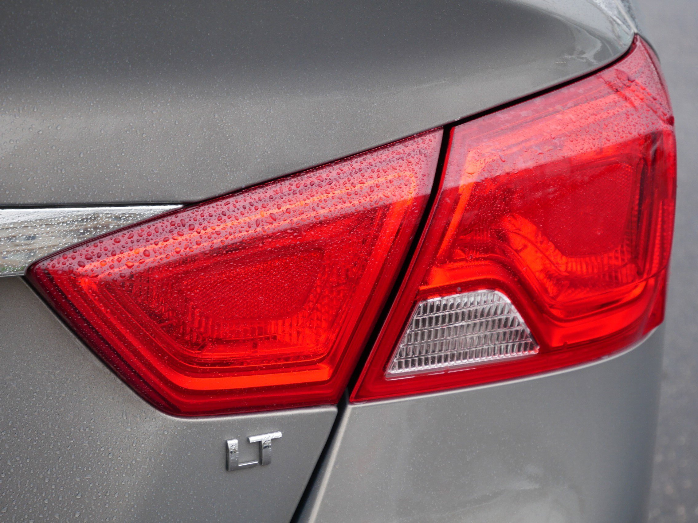 Used 2017 Chevrolet Impala LT FWD image 17