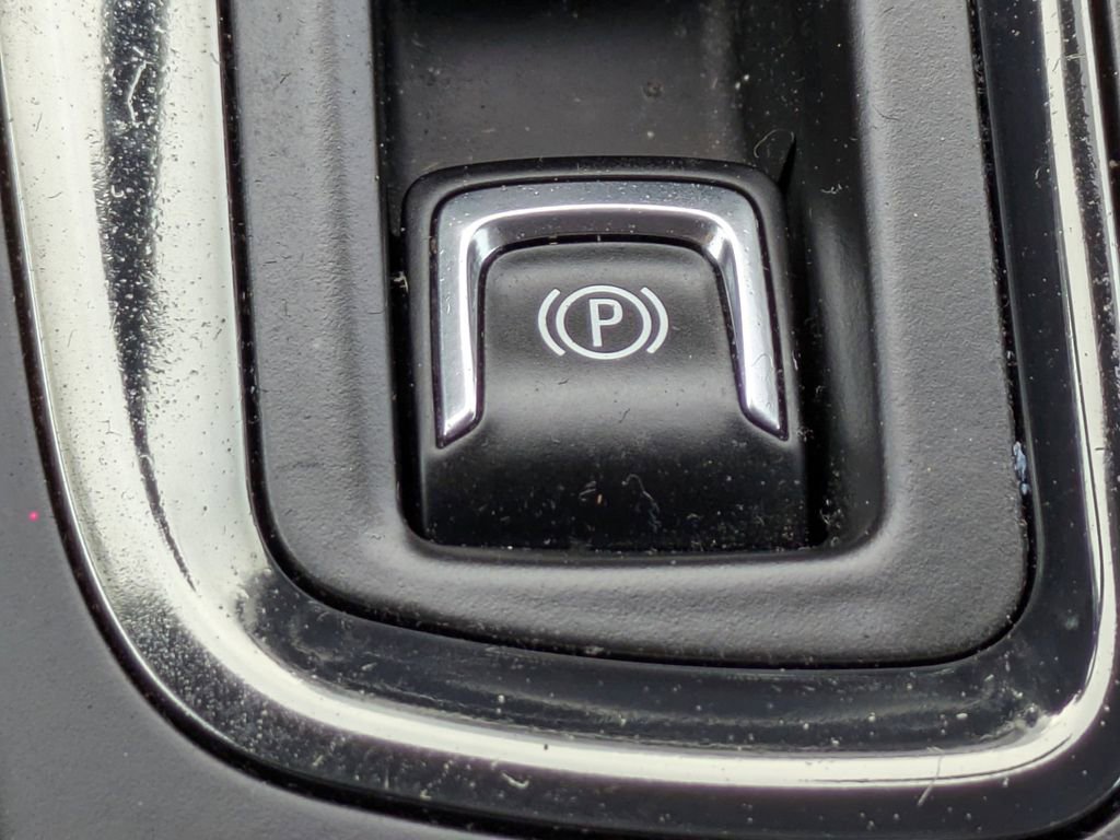 Used 2024 Chevrolet Equinox RS image 25