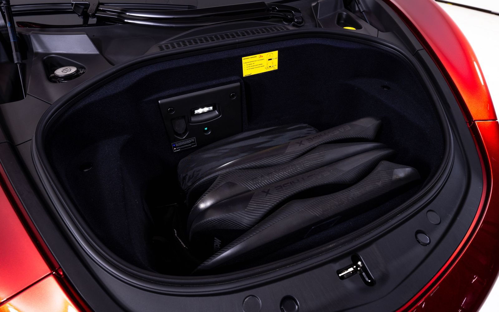 Used 2025 McLaren Artura Spider RWD image 27
