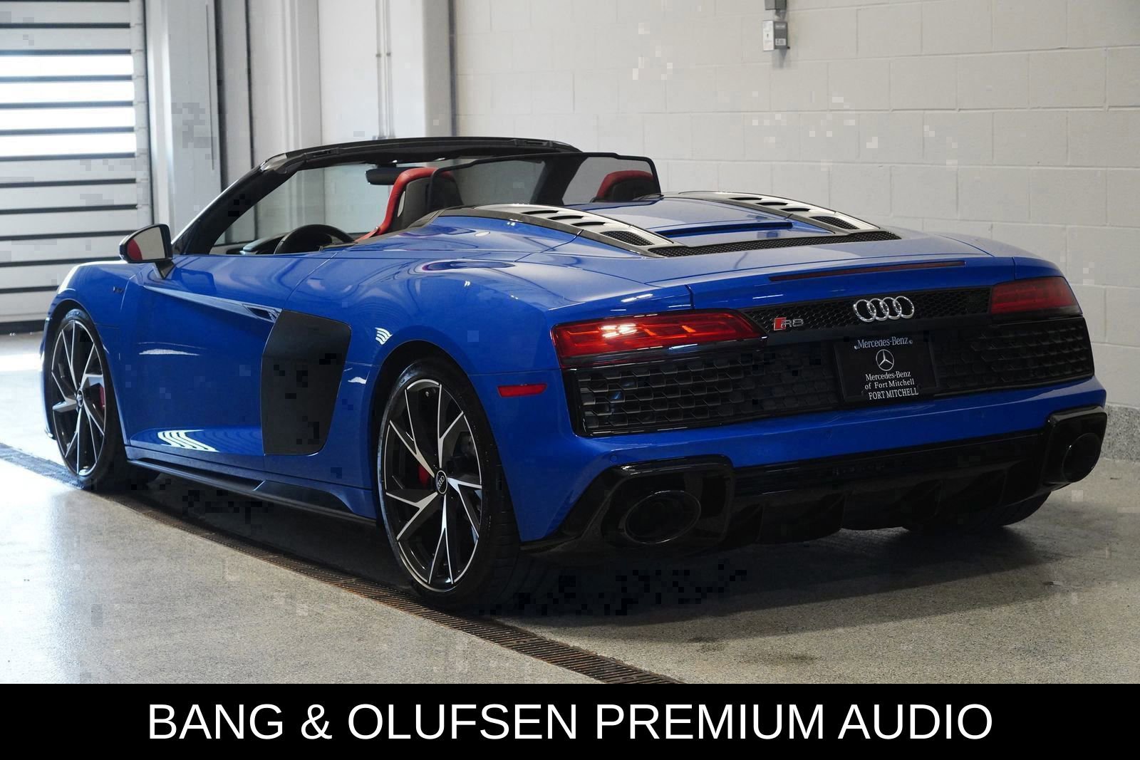 Used 2023 Audi R8 V10 performance image 4