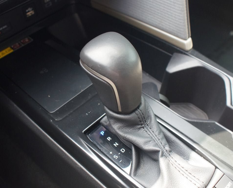 Used 2025 Toyota Camry SE AWD/4WD image 11