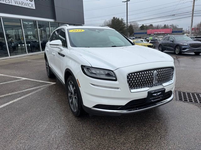 Used 2023 Lincoln Nautilus Reserve image 17