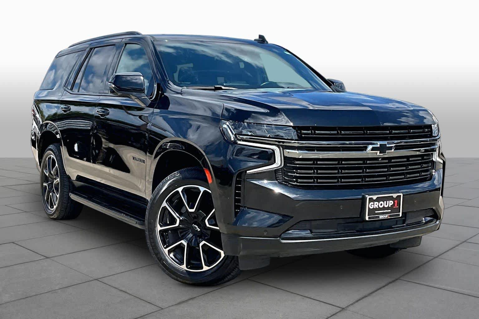 Used 2021 Chevrolet Tahoe RST w/ Luxury Package AWD/4WD image 3