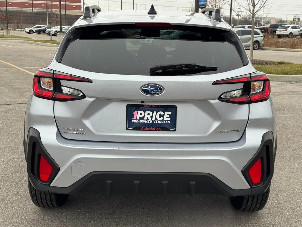 Used 2024 Subaru Crosstrek 2.0i Premium image 5