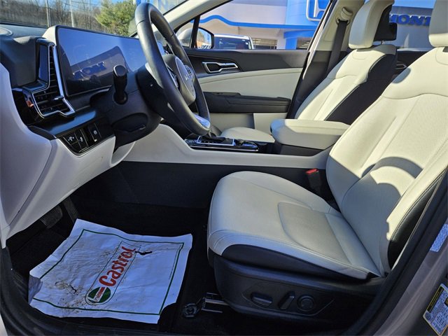 Used 2024 Kia Sportage EX image 8