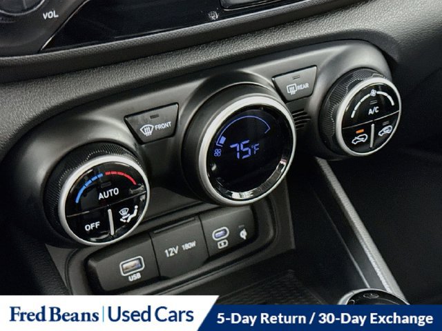 Certified 2026 Hyundai Venue SEL FWD image 22