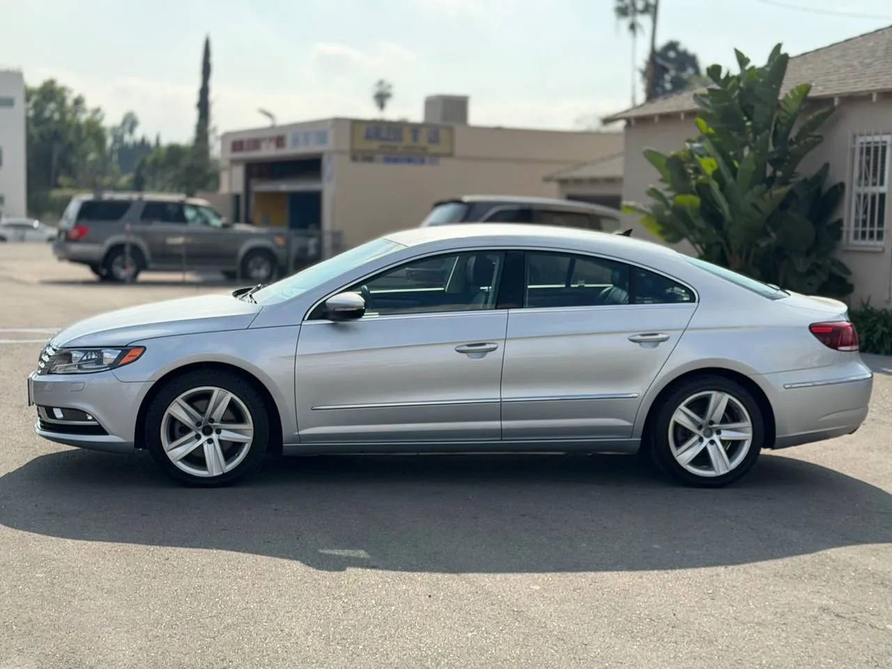 Used 2013 Volkswagen CC Sport image 9