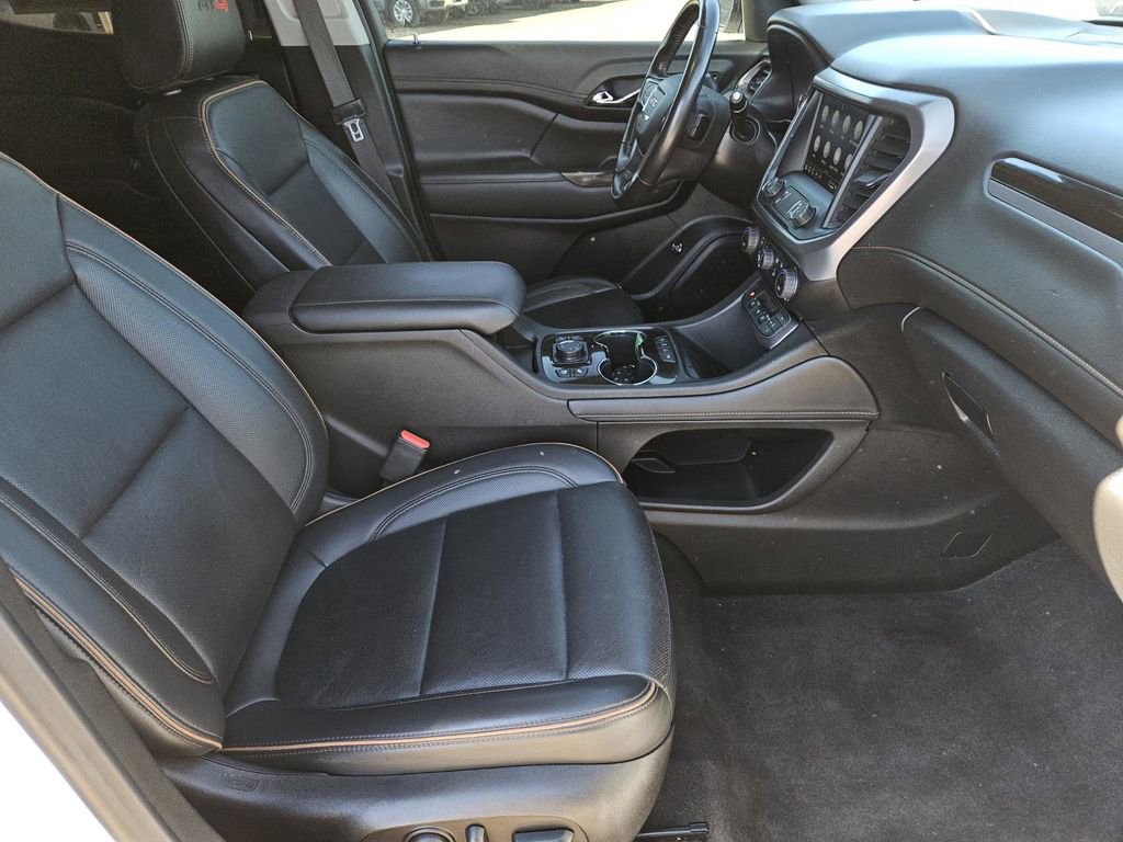 Used 2022 GMC Acadia AT4 w/ Technology Package AWD/4WD image 32