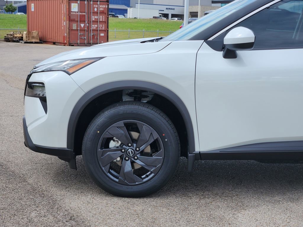 New 2026 Nissan Rogue SV FWD image 6