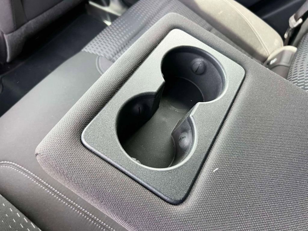 Used 2026 Chevrolet Equinox LT w/ Safety and Technology Package FWD image 14