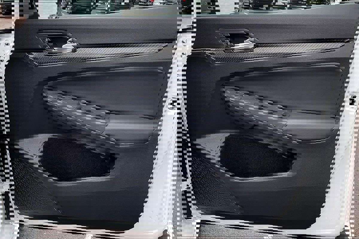 Used 2024 Volkswagen Golf R image 15