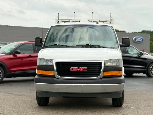 Used 2017 GMC Savana 3500 Extended RWD image 21