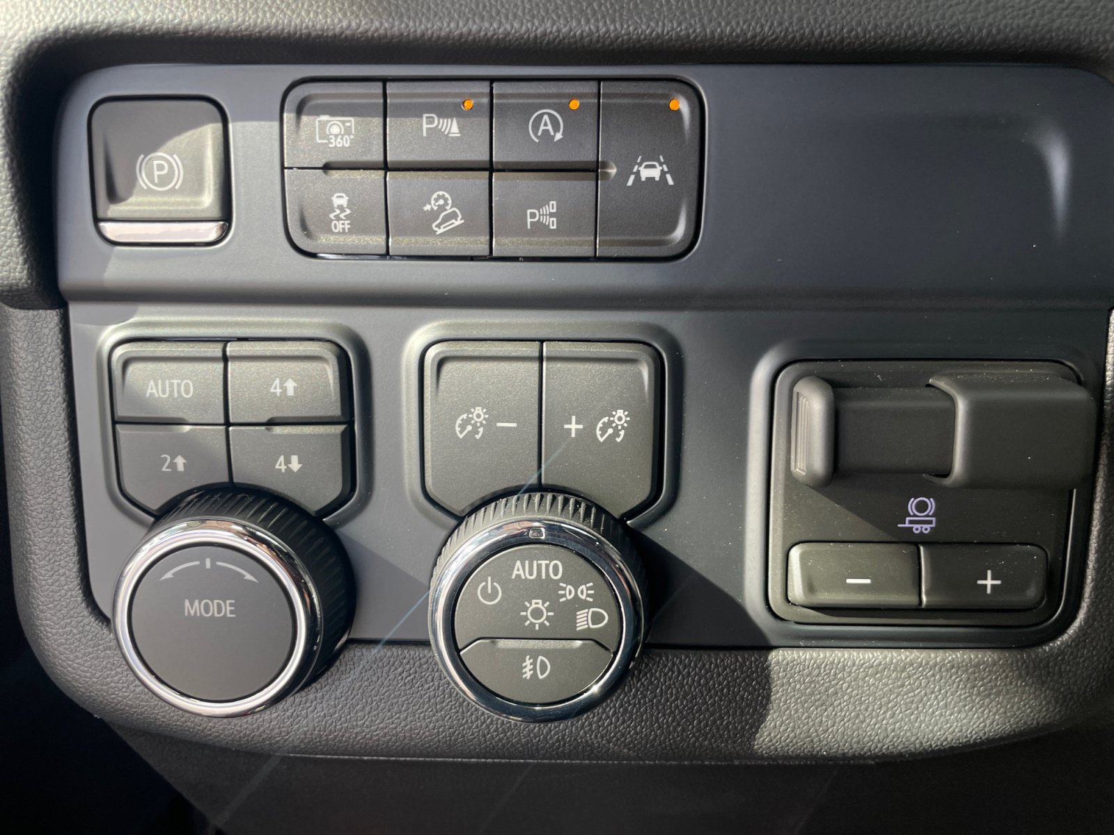 New 2026 Chevrolet Tahoe Premier AWD/4WD image 20
