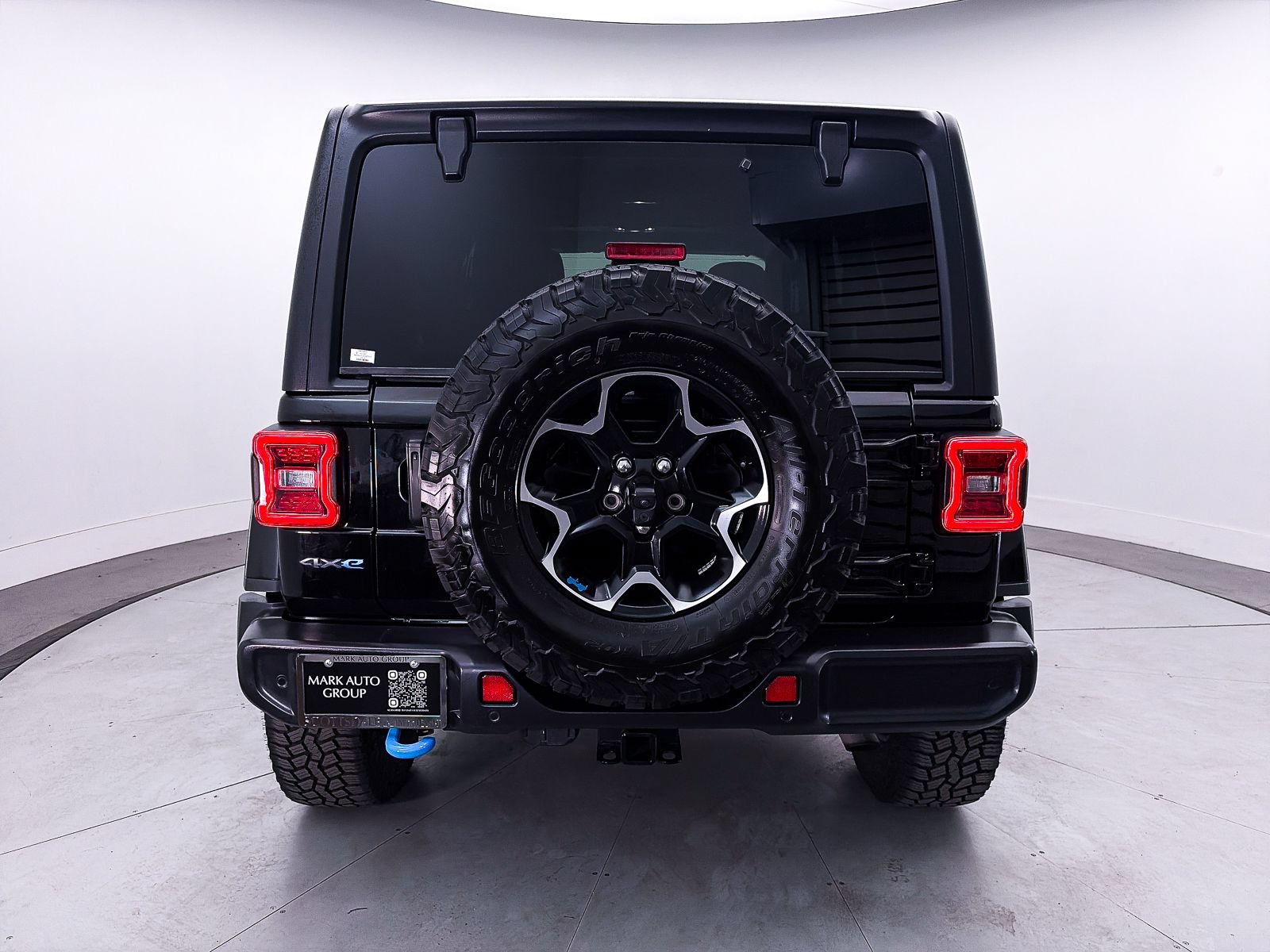 Used 2022 Jeep Wrangler Unlimited Rubicon 4xe w/ Cold Weather Group AWD/4WD image 15