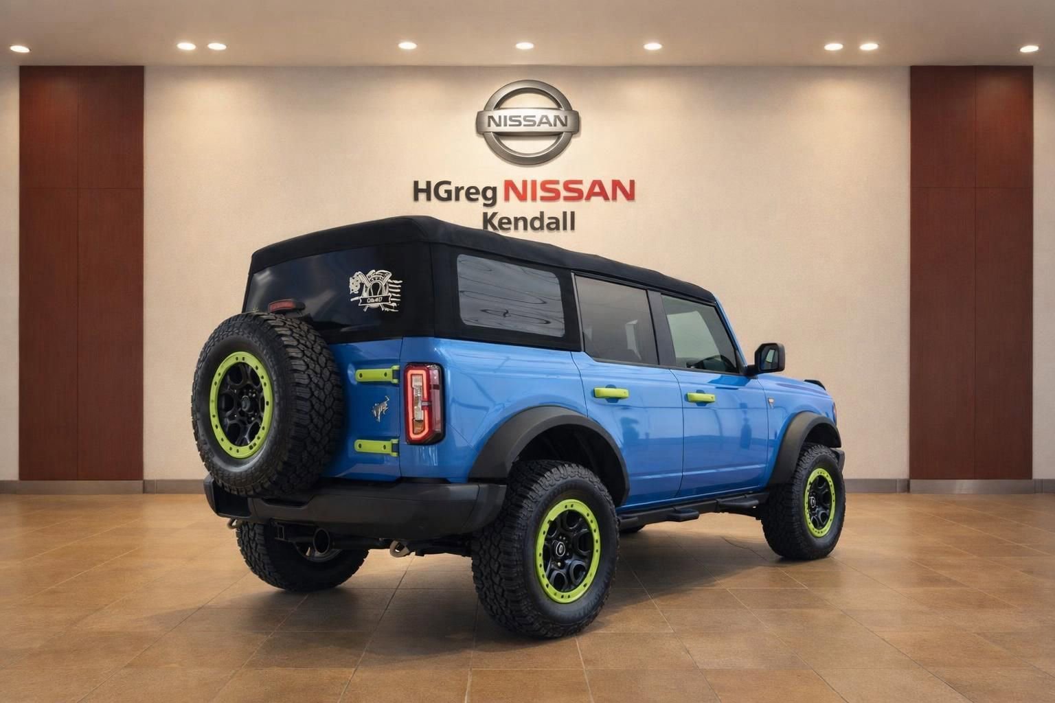 Used 2022 Ford Bronco Badlands image 3