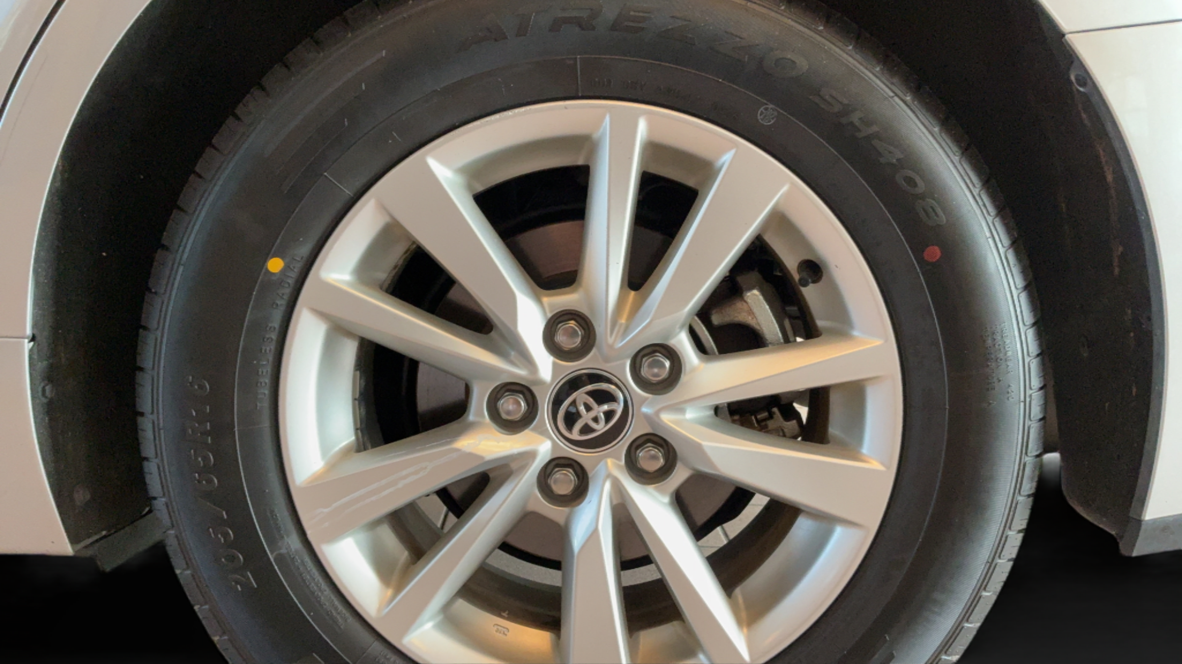 Used 2025 Toyota Camry LE FWD image 35