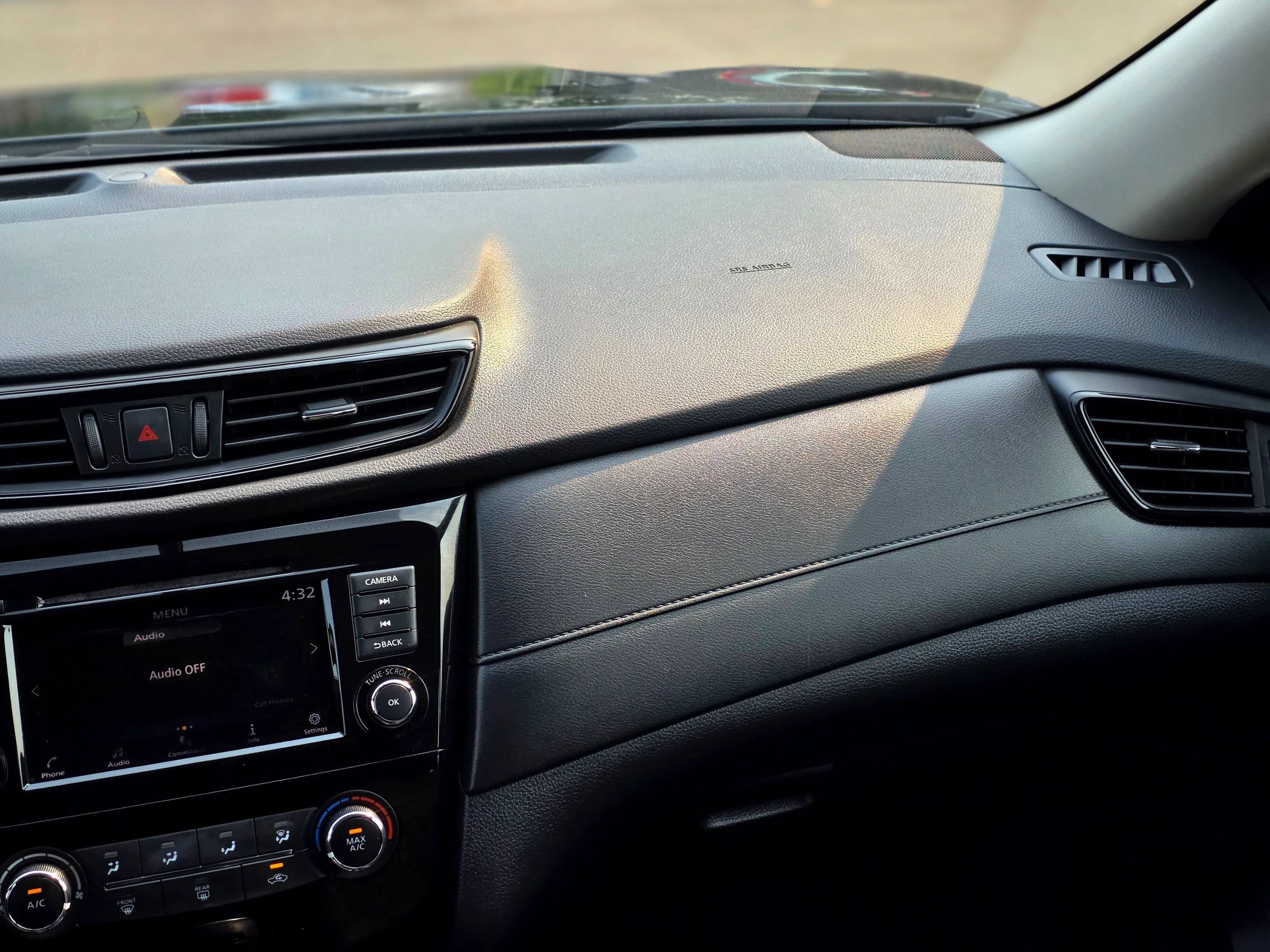 Used 2020 Nissan Rogue SV FWD image 26