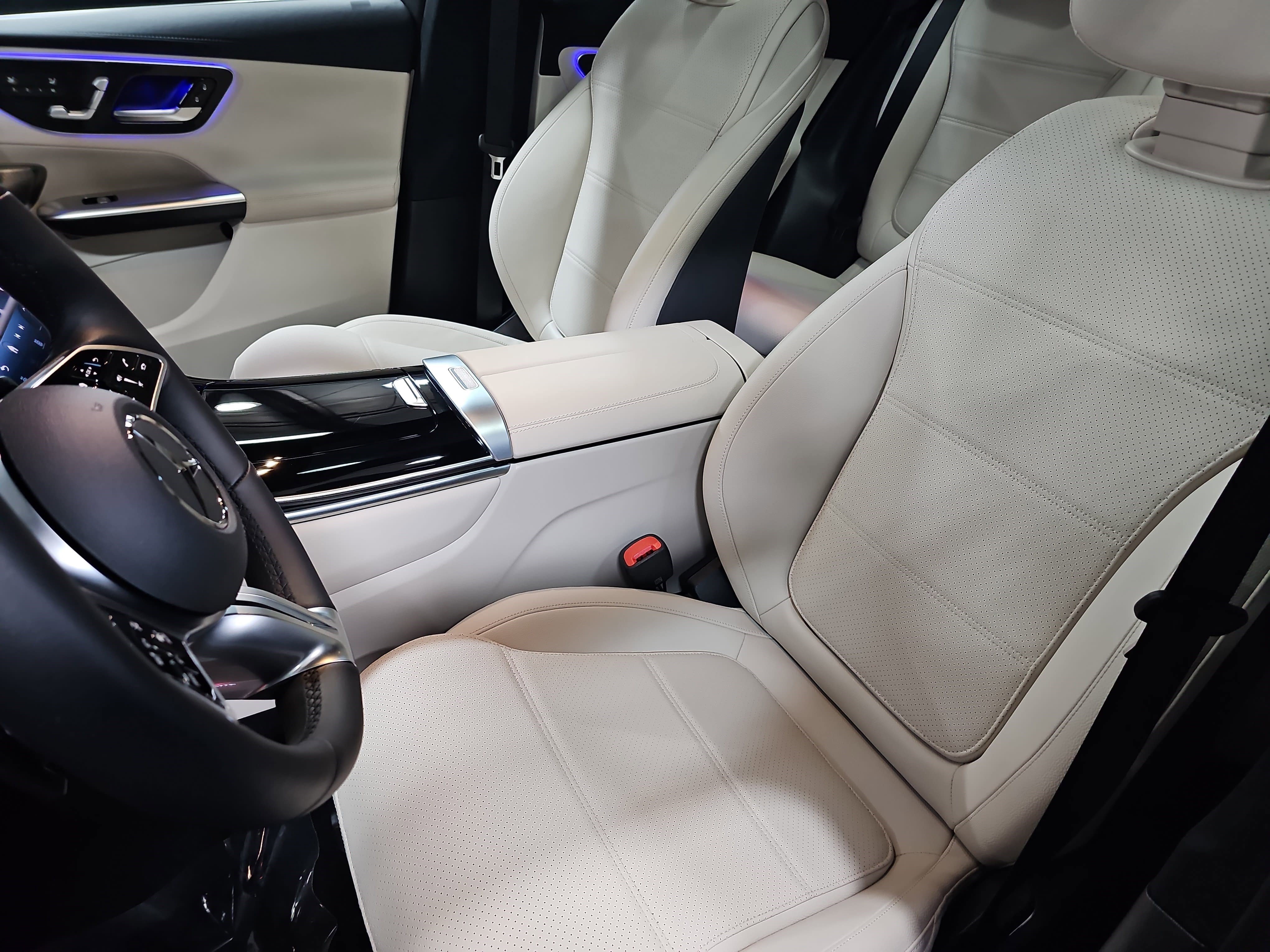 Used 2023 Mercedes-Benz GLC 300 image 17