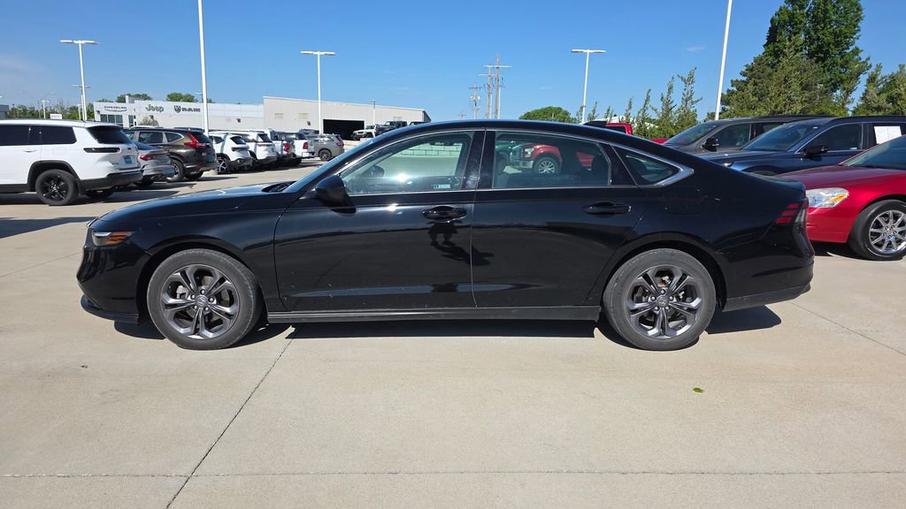 Certified 2023 Honda Accord EX video 2