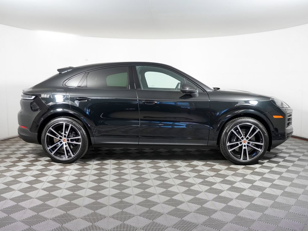 New 2026 Porsche Cayenne Coupe AWD/4WD image 8