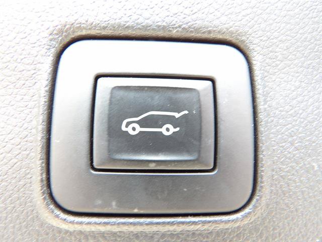 Certified 2022 Chevrolet TrailBlazer RS w/ Sun and Liftgate Package AWD/4WD image 37