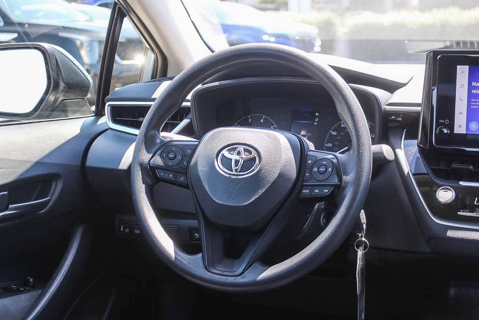 Used 2023 Toyota Corolla LE w/ Carpet Mat Package (TMS) FWD image 19