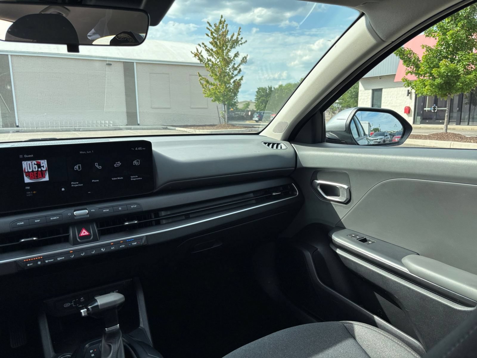 Used 2025 Kia K4 FWD image 35