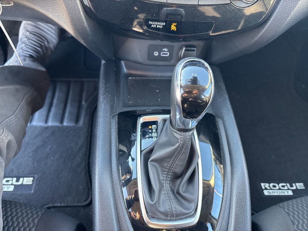 Used 2022 Nissan Rogue Sport S image 12