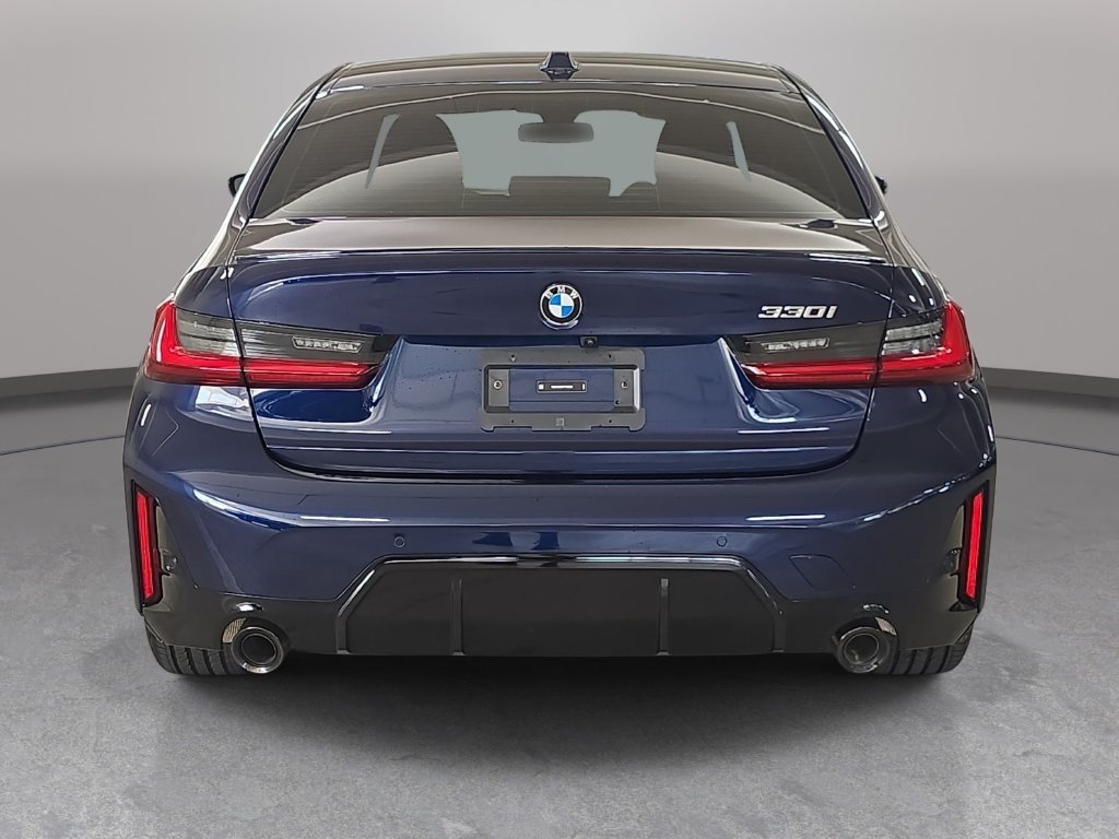 Used 2026 BMW 330i Sedan w/ M Sport Package RWD image 8